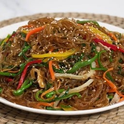 ชับแช (ผัดวุ้นเส้นเกาหลี)