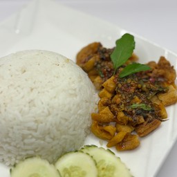 ข้าวกะเพรากากหมู