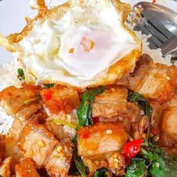 เป็นต่อข้าวมันไก่