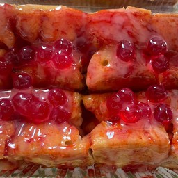 ขนมปังปิ้งเนยนม + สตอเบอรี่ + เยลลี่  ใหญ่ 2 ชิ้น