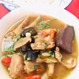 ต้มชุปเปอร์เอ็นไก่