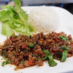 ข้าวกระเพราเนื้อ