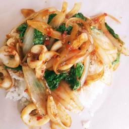 ผัดพริกเผาราดข้าว