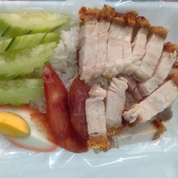 ข้าวหมูกรอบ