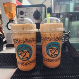 ชาซีลอนนมสด 2 แก้ว