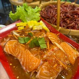 Spicy Salmon Salad
