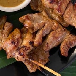 หมูย่างชุด 5 ไม้ ชุดผัก+น้ำจิ้มแจ่ว