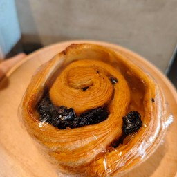 Pain Au Raisin