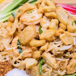 เส้นจันผัดไท กากเจียว