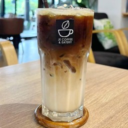 กาแฟเฌอเย็น
