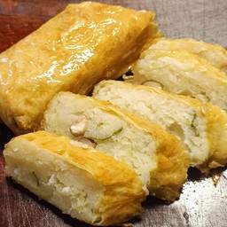 กวงเจียง(ฟองเต้าหู้ห่อ)-ไช้เท้า