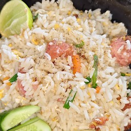 ข้าวผัดแหนม+กุนเชียง