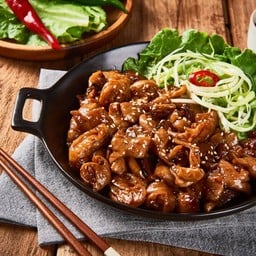 ไส้หมูย่างผัดผักซอสเทอริยากิ