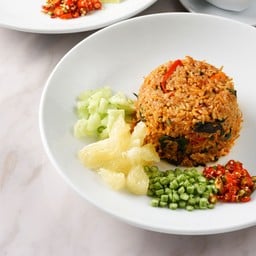 ข้าวผัดไก่สมุนไพร