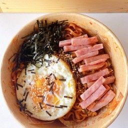 มาม่า SAMYANG เผ็ด ไข่ดาว แฮม