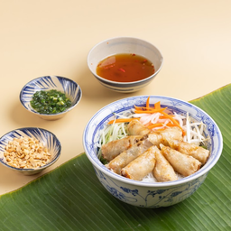 Bun Cha Gio / เส้นขนมจีนสด ปอเปี๊ยะทอด