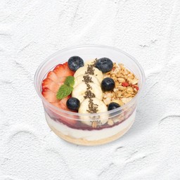 Strawberries Greek Yogurt Parfait