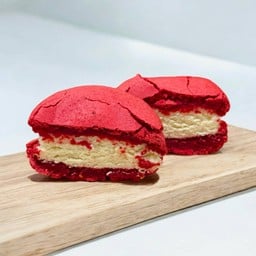 Macaron Red Velvet Cream Cheese
