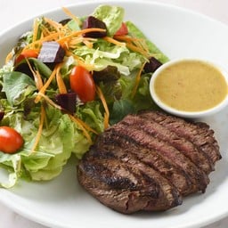 สลัดเนื้อสันในออสเตรเลียย่าง