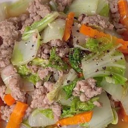 ผัดผักบุ้งหมูสับ