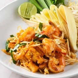 ผัดไทยกุ้งสด