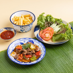 Bo Luc Lac & Khoai Tay / เนื้อผัดพริกหวานและมันฝรั่งทอด