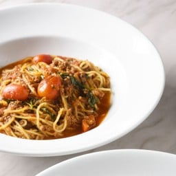 พาสต้าโบโลเนสหมู หรือ เนื้อ