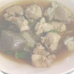 เส้นเล็กหมูตุ๋น