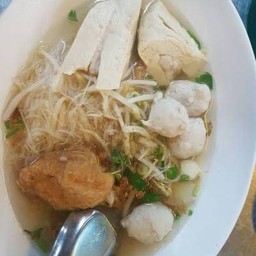 ก๋วยเตี๋ยวเต้าหู้