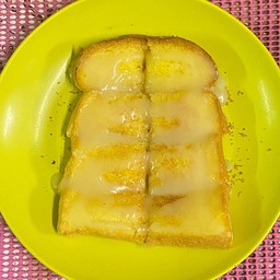 ปังแผ่นปิ้ง เนยนม