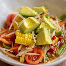 ส้มตำอโวคาโด