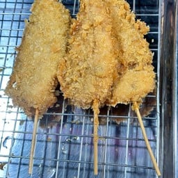 โดนัทกุ้ง ตลาดฮักมูล