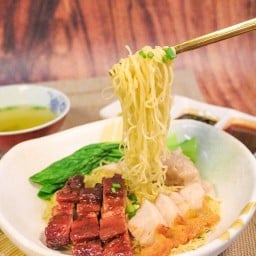 ต้าเหนิง หมูแดงฮ่องกง ตลาดฟู้ดวิลล่า ราชพฤกษ์