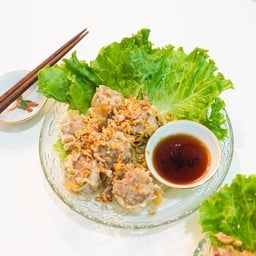 ขนมจีบหมูไส้แน่นและมัทฉะลาเต้หอมๆ จากขนมจีบป้อปู่ป๊า x 9 Below CNX หมู่บ้านเติมสุข