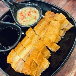 หมูกรอบ น้ำจิ้มซีฟู้ด น้ำจิ้มหวาน