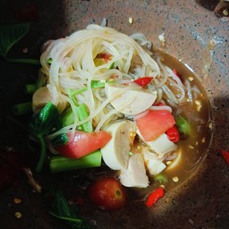 ตำเส้นเล็กหมูยอ