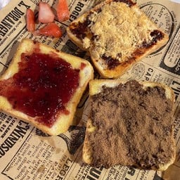 ขนมปังปิ้ง (ราคาต่อแผ่น)