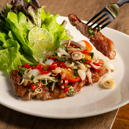 ยำเนื้อย่าง