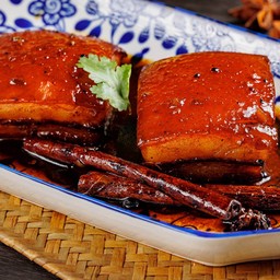 หมูฮ้องภูเก็ต