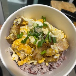 มงคลสั่งผัดกะเพราหน่อย - ปากซอยพหลโยธิน26