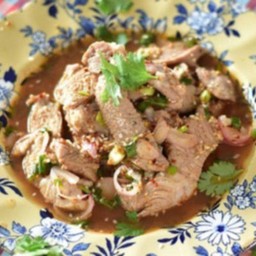 น้ำตกหมู
