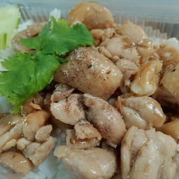 ข้าวไก่น้ำมันหอย