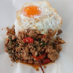 ข้าวราดผัดกะเพราหมูสับ(ใส่ห่อ)