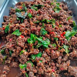 กระเพราเนื้อ สับ กับข้าว