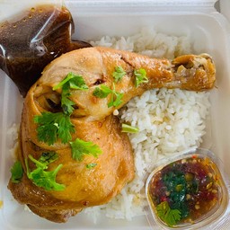 ไก่ต้มซีอิ๊ว+น้ำจิ้มซีฟู้ด