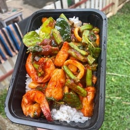 ข้าวผัดพริกแกง