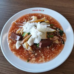 เกาเหลาราดหน้าเย็นตาโฟ