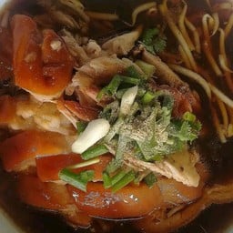 ร้านก๋วยเตี๋ยวไก่มะระบุฟเฟต์บางบอน5 ทางเข้ารร.ฐานเทคโน