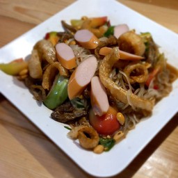 ตำเส้นเล็กไส้กรอก