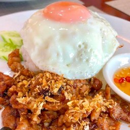 ครัวสามพี่น้อง(หน้าร.ร.ท่าไทร)